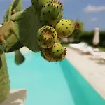 Il Giardino Del Tiglio 4* Uggiano La Chiesa