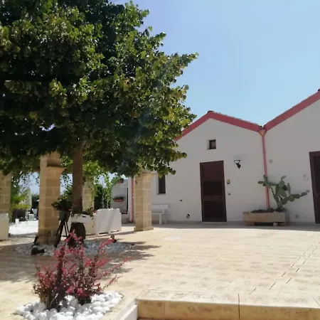 Il Giardino Del Tiglio Uggiano La Chiesa
