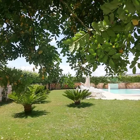 Il Giardino Del Tiglio * Uggiano La Chiesa