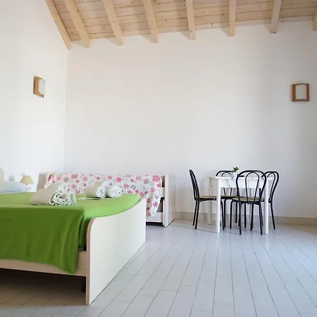 Il Giardino Del Tiglio Bed and breakfast Uggiano La Chiesa